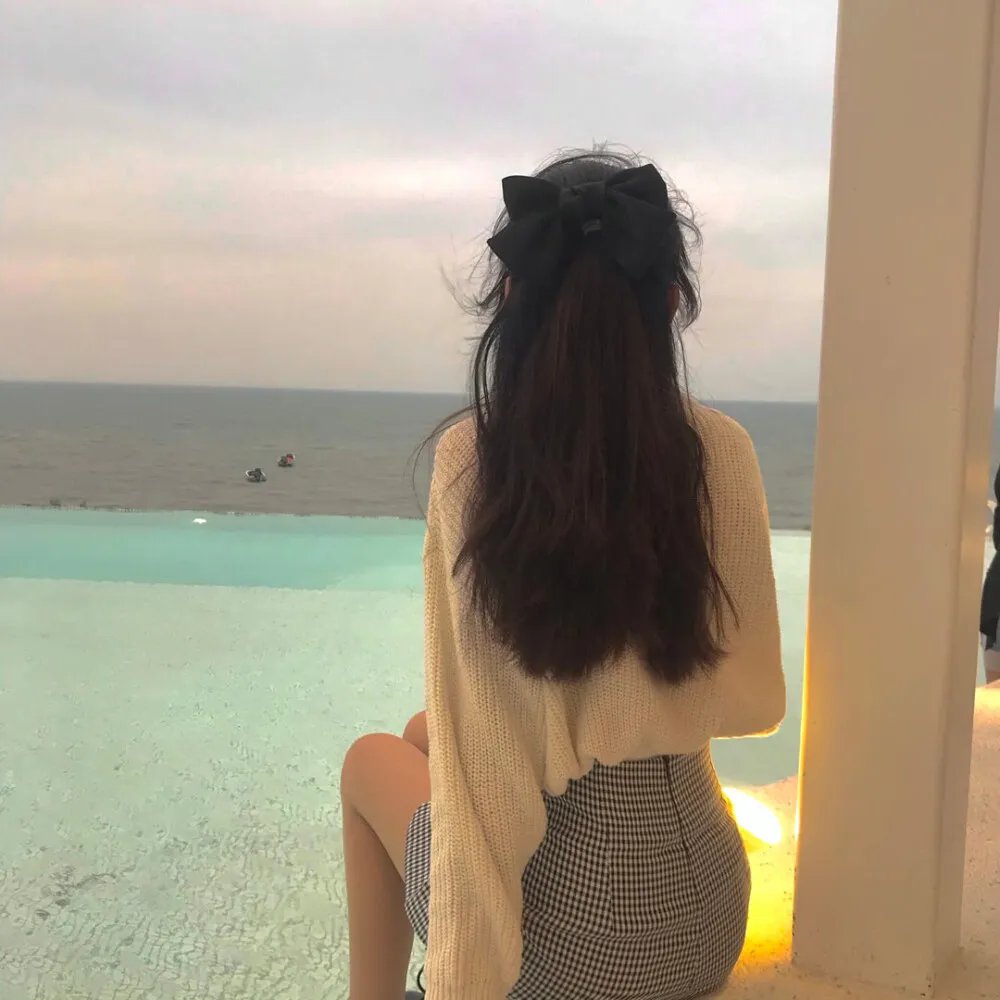 布劳涅森林的女人们